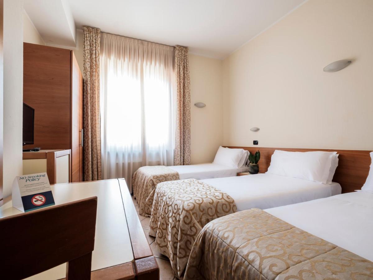 Hotel Lory فورلي المظهر الخارجي الصورة